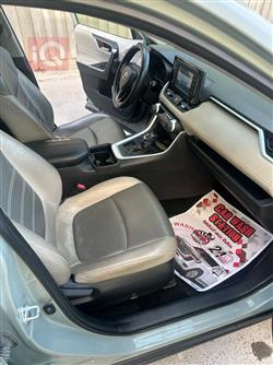 تۆیۆتا ڕاڤ 4